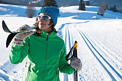 《遗物：第一守护者》25年初发行 预告片放出